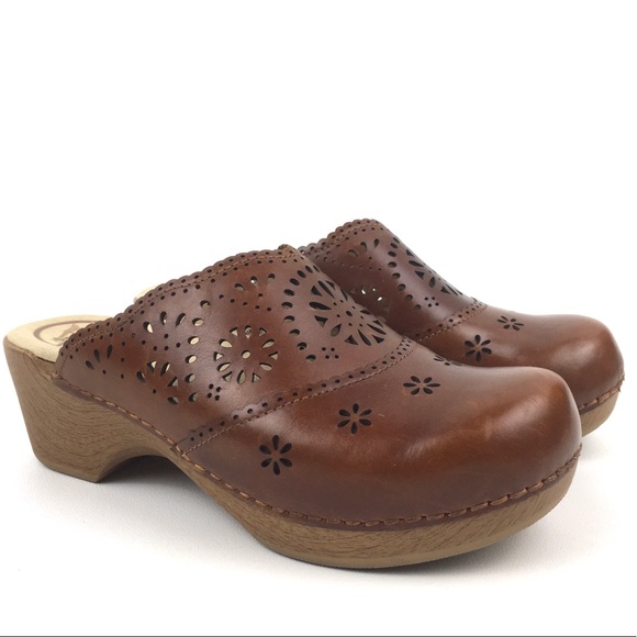 Dansko Shoes - Dansko brown leather clog slip on 70s boho